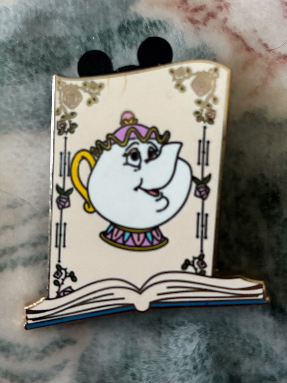 Disney Beauty & the Beast Mrs. Potts Storybook Enamel Pin